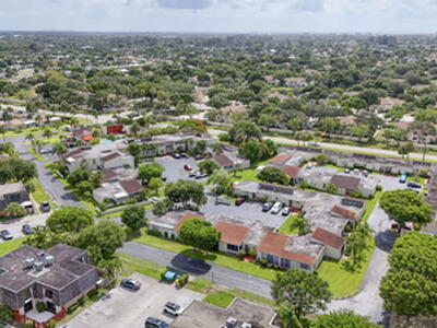 2532 Boundbrook Drive S, West Palm Beach, FL 33406