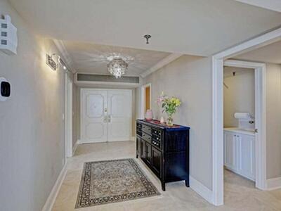 5380 N Ocean Drive, Singer Island, FL 33404