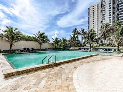 5380 N Ocean Drive, Singer Island, FL 33404