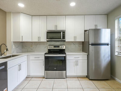 6508 Via Regina, Boca Raton, FL 33433