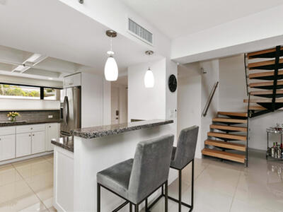 665 SE 21st Avenue, Deerfield Beach, FL 33441