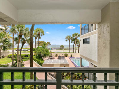 665 SE 21st Avenue, Deerfield Beach, FL 33441