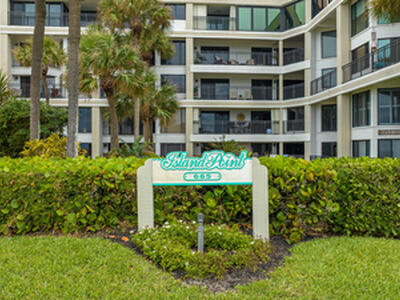 665 SE 21st Avenue, Deerfield Beach, FL 33441