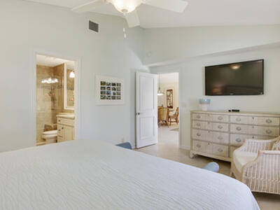 820 Club Drive, Palm Beach Gardens, FL 33418