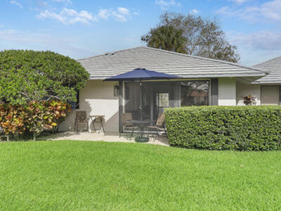 820 Club Drive, Palm Beach Gardens, FL 33418