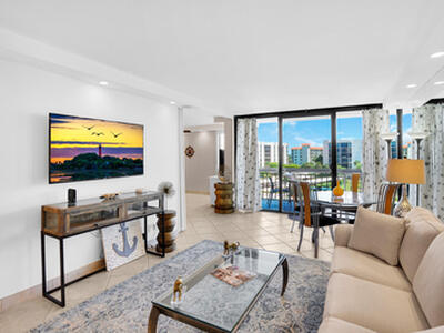 2687 N Ocean Boulevard, Boca Raton, FL 33431