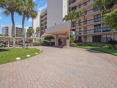 2687 N Ocean Boulevard, Boca Raton, FL 33431