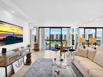 2687 N Ocean Boulevard, Boca Raton, FL 33431