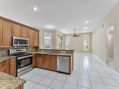 4868 Kensington Circle, Coral Springs, FL 33076