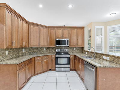 4868 Kensington Circle, Coral Springs, FL 33076