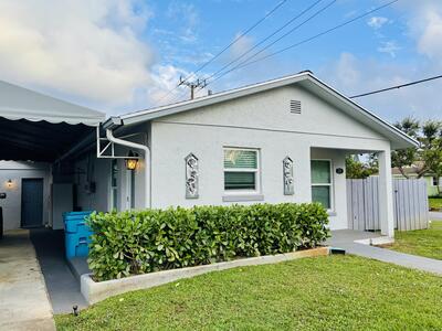 222 SE 3rd Street, Boynton Beach, FL 33435