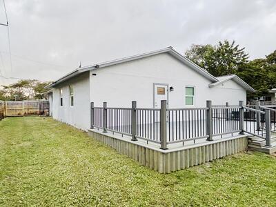 222 SE 3rd Street, Boynton Beach, FL 33435