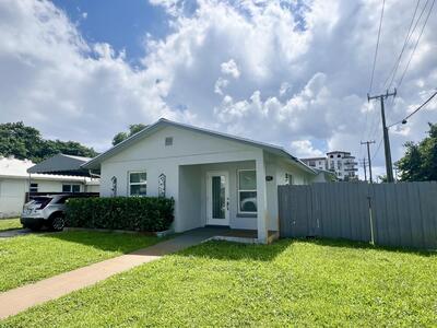 222 SE 3rd Street, Boynton Beach, FL 33435