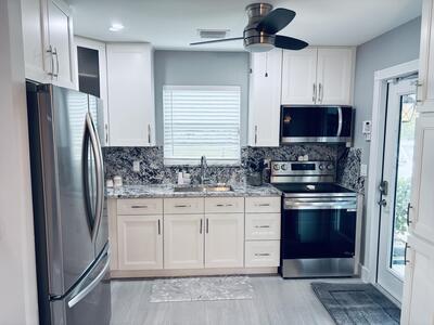 222 SE 3rd Street, Boynton Beach, FL 33435