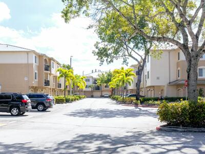 1100 Crestwood Court S, Royal Palm Beach, FL 33411