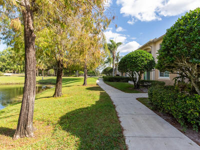 1100 Crestwood Court S, Royal Palm Beach, FL 33411