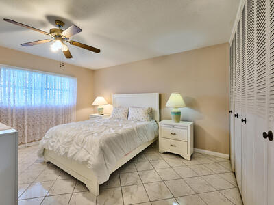 2804 Crosley Drive E, West Palm Beach, FL 33415