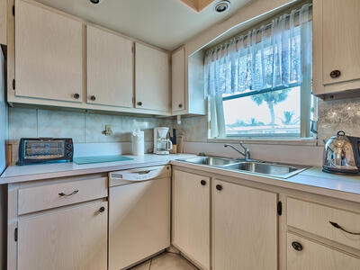 2804 Crosley Drive E, West Palm Beach, FL 33415