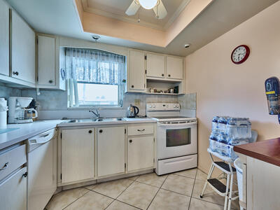 2804 Crosley Drive E, West Palm Beach, FL 33415