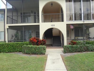 133 Lake Pine Circle, Greenacres, FL 33463