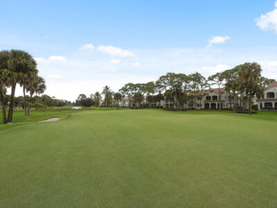 206 Ryder Cup Circle S, Palm Beach Gardens, FL 33418