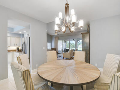 206 Ryder Cup Circle S, Palm Beach Gardens, FL 33418