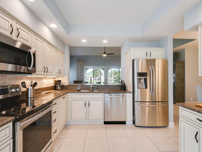 206 Ryder Cup Circle S, Palm Beach Gardens, FL 33418