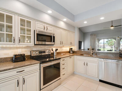 206 Ryder Cup Circle S, Palm Beach Gardens, FL 33418