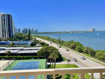 5480 N Ocean Drive, Singer Island, FL 33404