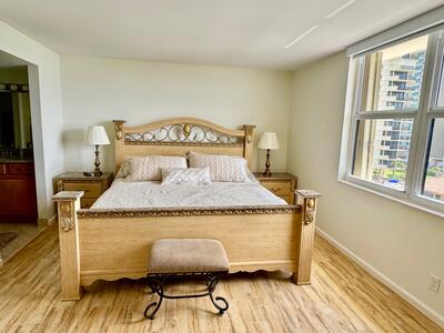 5480 N Ocean Drive, Singer Island, FL 33404