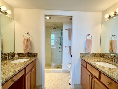 5480 N Ocean Drive, Singer Island, FL 33404