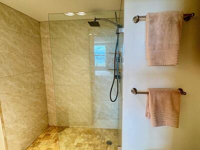 5480 N Ocean Drive, Singer Island, FL 33404