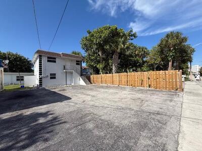 302 N Tamarind Avenue, West Palm Beach, FL 33401