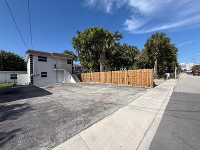 302 N Tamarind Avenue, West Palm Beach, FL 33401