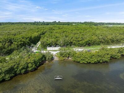 8360 Beagle Terrace, Vero Beach, FL 32967