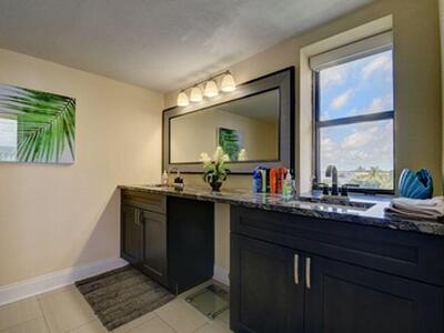 3200 S Ocean Boulevard, D501, Palm Beach, FL 33480