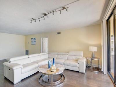 3200 S Ocean Boulevard, D501, Palm Beach, FL 33480