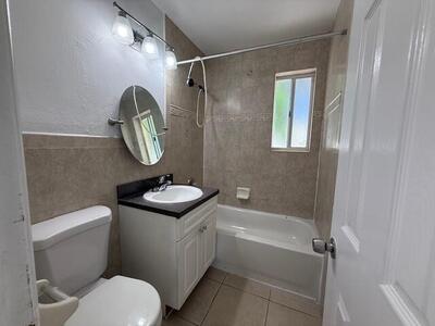 400 Metcalf Court, West Palm Beach, FL 33407