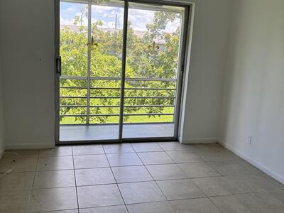 40 Waltham B, West Palm Beach, FL 33417