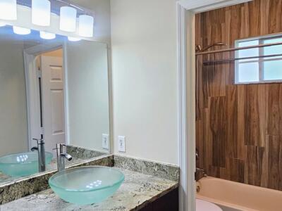 5032 SE Mariner Garden Cir, Stuart, FL 34997