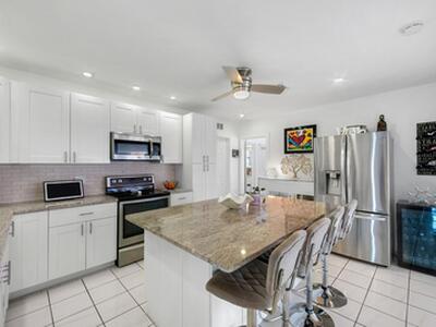 220 SE 2nd Avenue, Pompano Beach, FL 33060