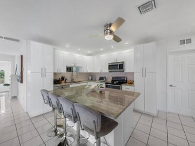 220 SE 2nd Avenue, Pompano Beach, FL 33060