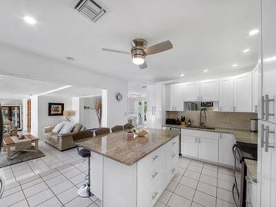 220 SE 2nd Avenue, Pompano Beach, FL 33060