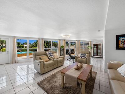 220 SE 2nd Avenue, Pompano Beach, FL 33060