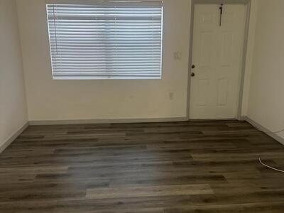 555 W 6th Street, Riviera Beach, FL 33404