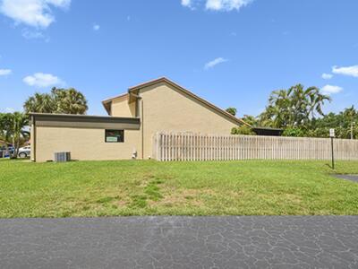 11063 Oakdale Road, Boynton Beach, FL 33437