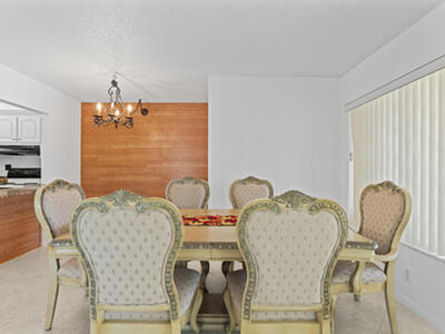 142 Lake Pine Circle, Greenacres, FL 33463