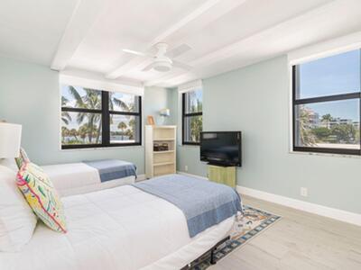 2860 S Ocean Boulevard, Palm Beach, FL 33480