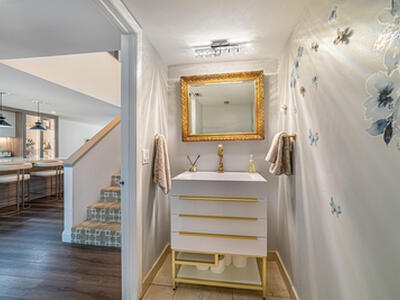 2451 Presidential Way, West Palm Beach, FL 33401