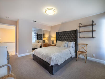 2451 Presidential Way, West Palm Beach, FL 33401